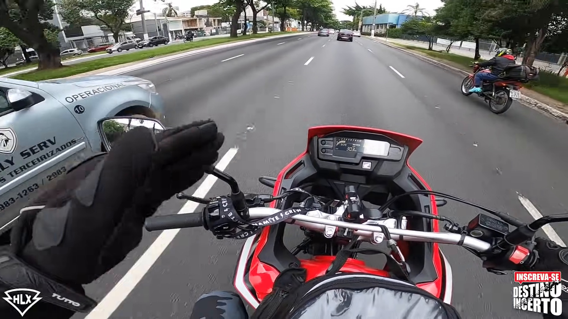 Pilotando a XRE 300 no trânsito urbano